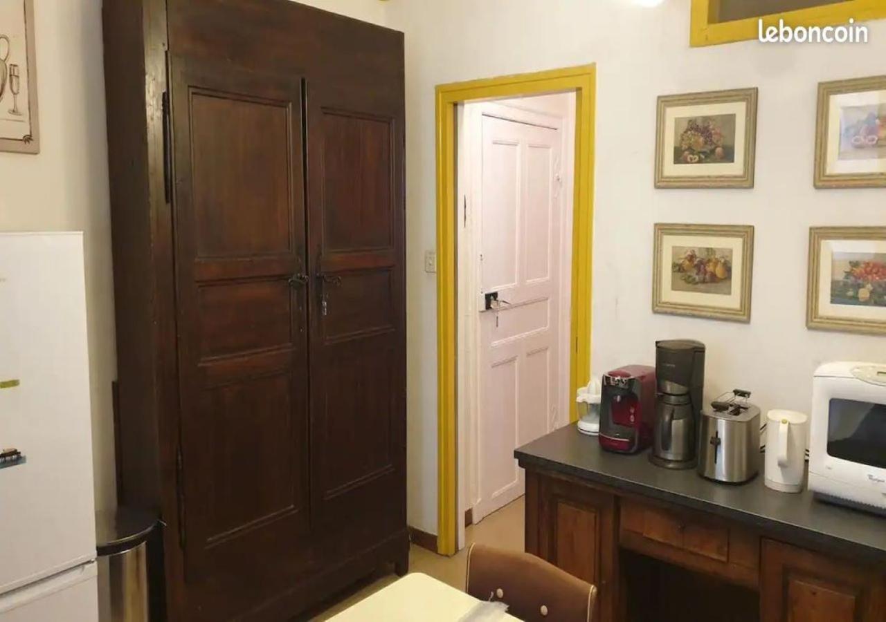 Grand Appartement De Charme Avec Parking Prive Florac 외부 사진